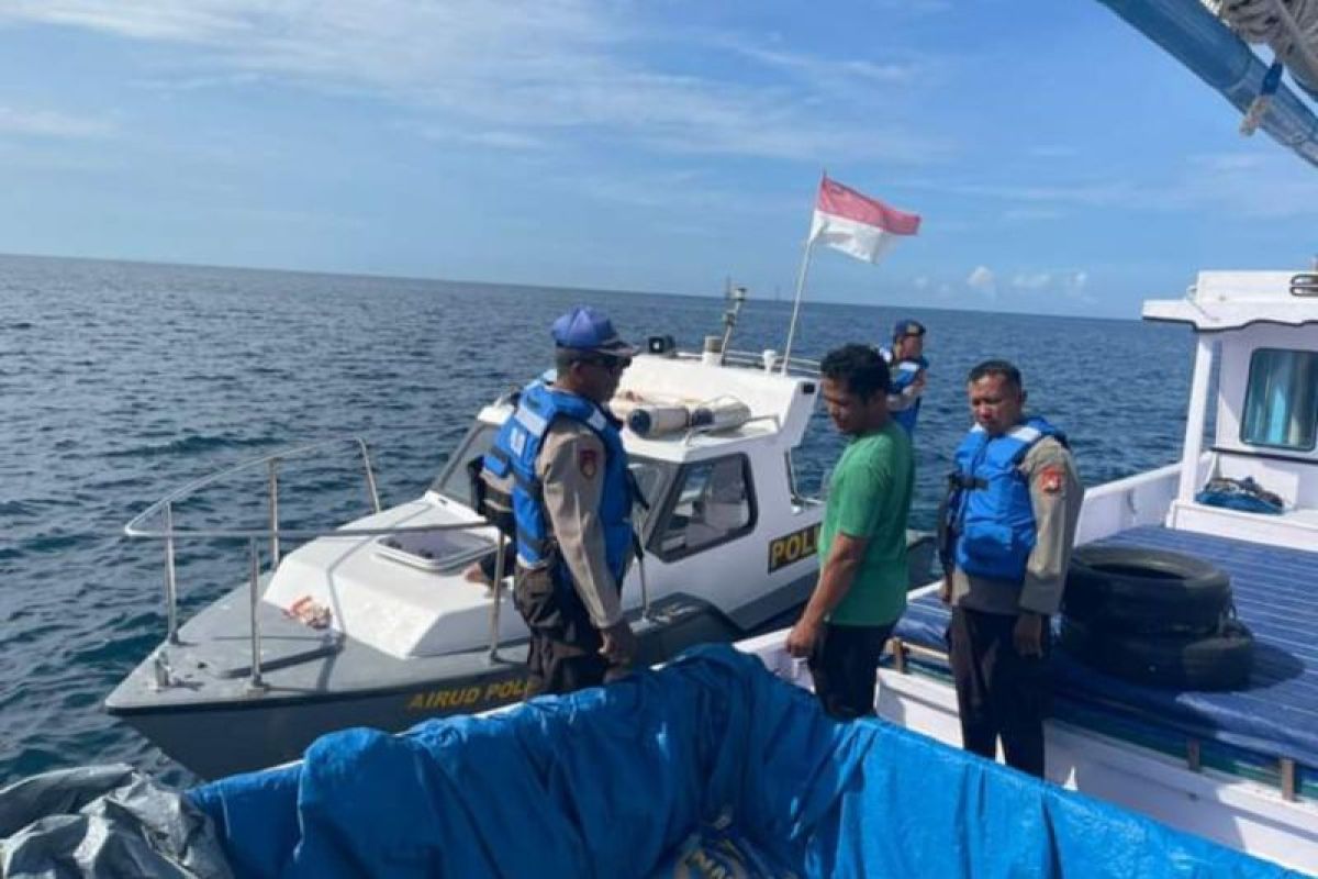 Polres Majene gencarkan patroli pencegahan bom ikan