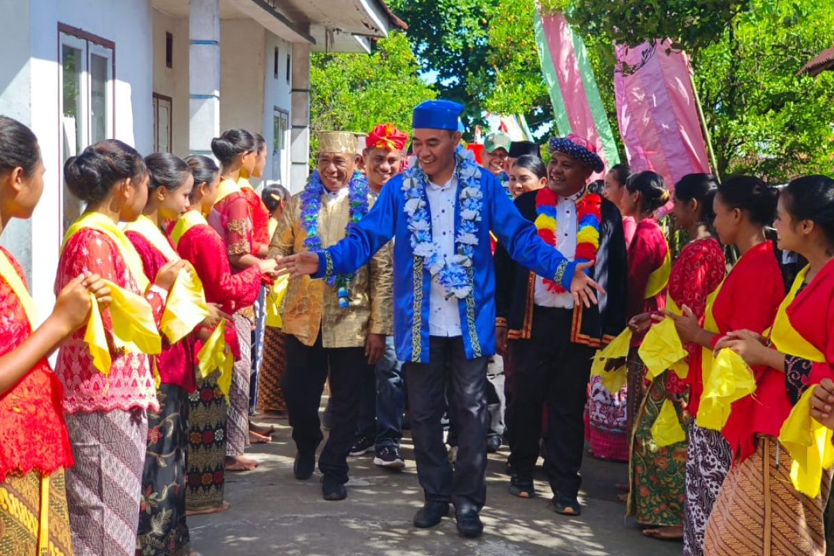 Pemkab Halmahera Barat ajak warga jaga adat dan budaya sejak ratusan tahun