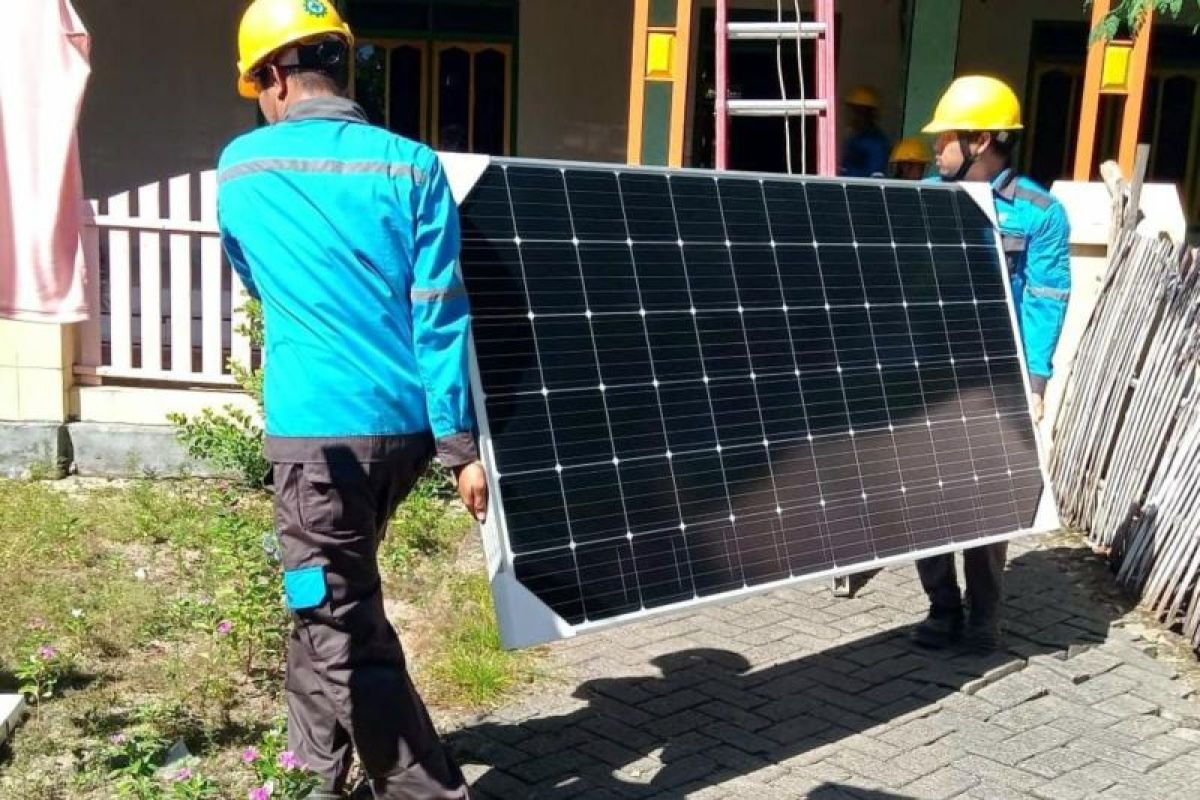 Inovasi PLN "Supersun" menjangkau pulau terluar Kabupaten Pangkep