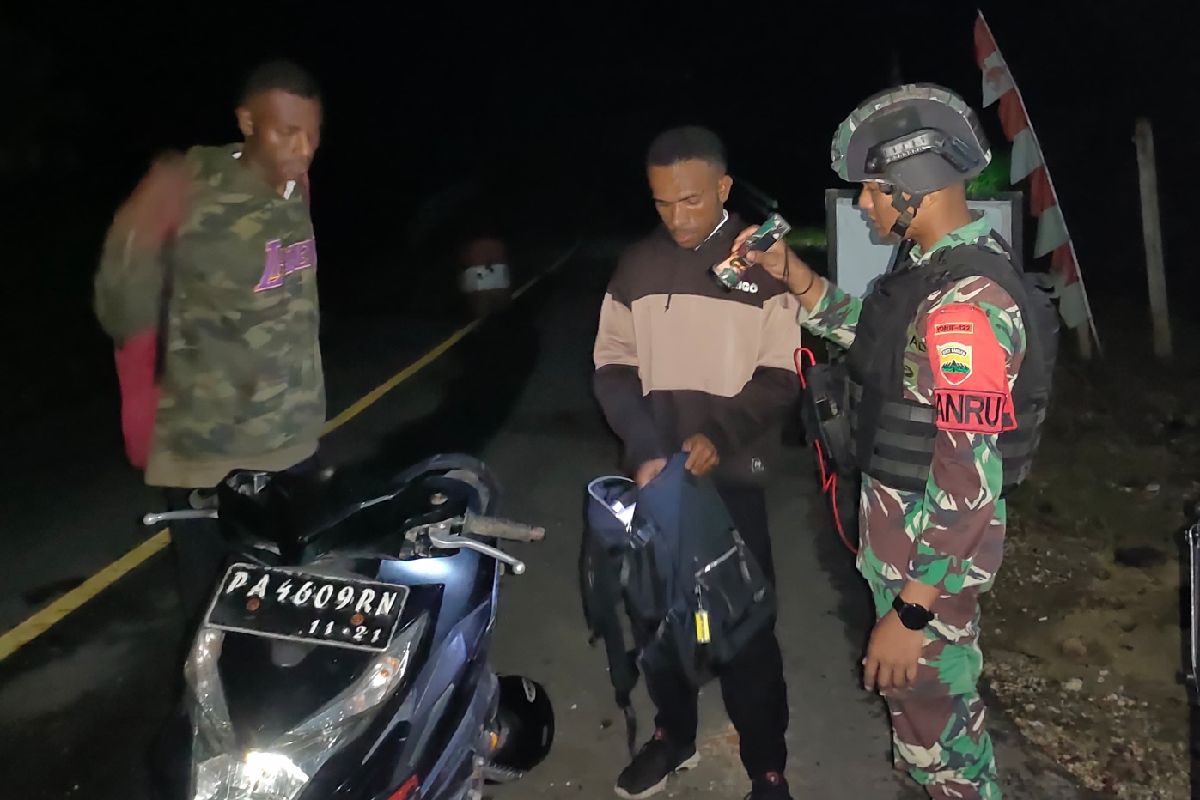 Satgas Yonif 122 Pamtas RI-PNG tingkatkan razia di jalan Trans Papua