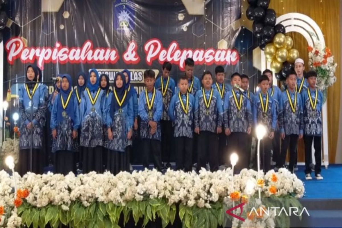 SD Muhamadiyah dua Kotabaru luluskan 22 siswa