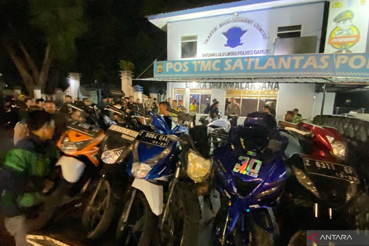 Polisi sita 279 knalpot bising hasil razia sepeda motor di Garut