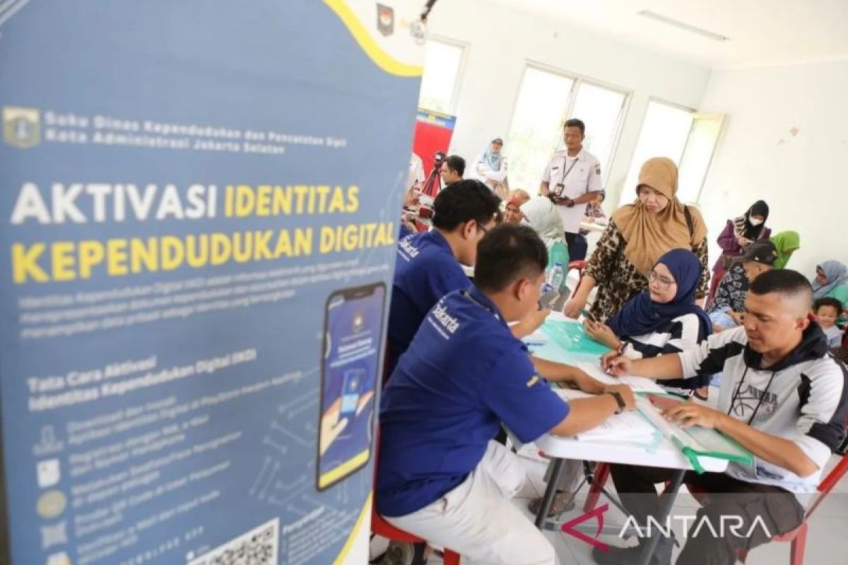 Dukcapil Jaksel rekam 1,7 juta KTP elektronik warga