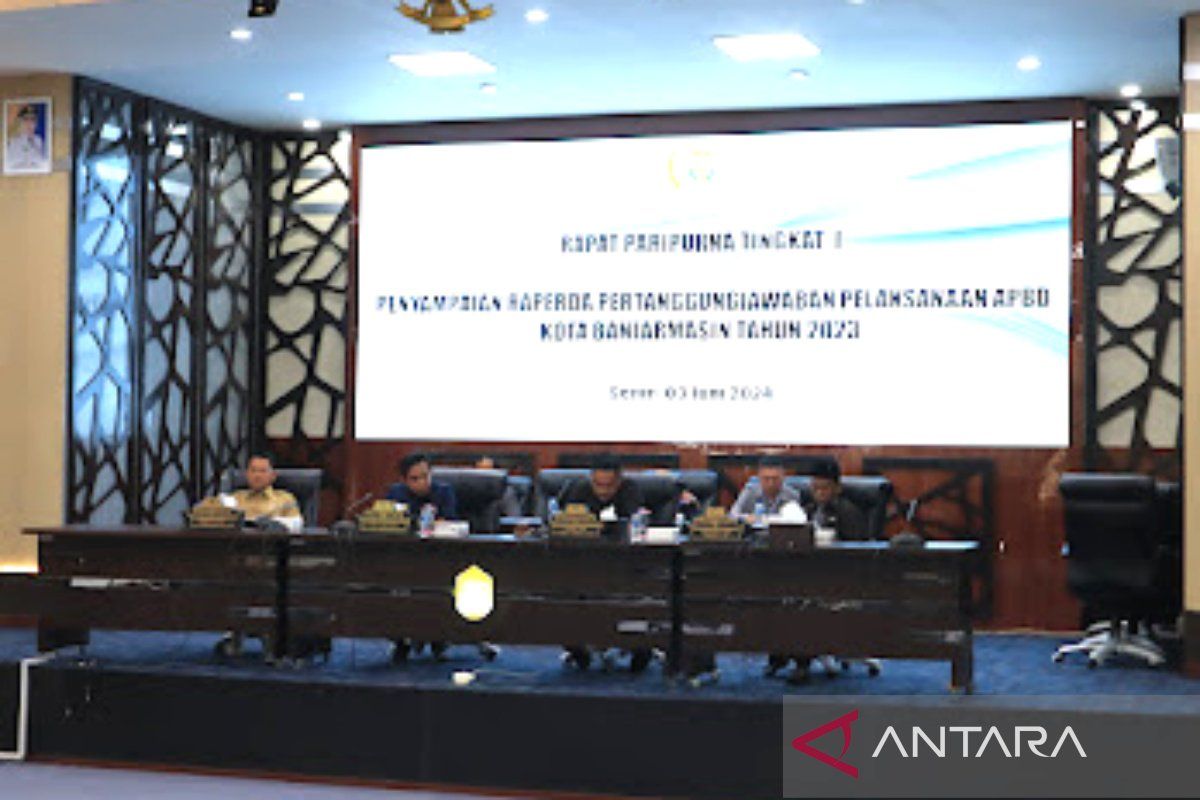 ADVETORIAL - DPRD Banjarmasin terima Raperda pertanggungjawaban APBD 2023