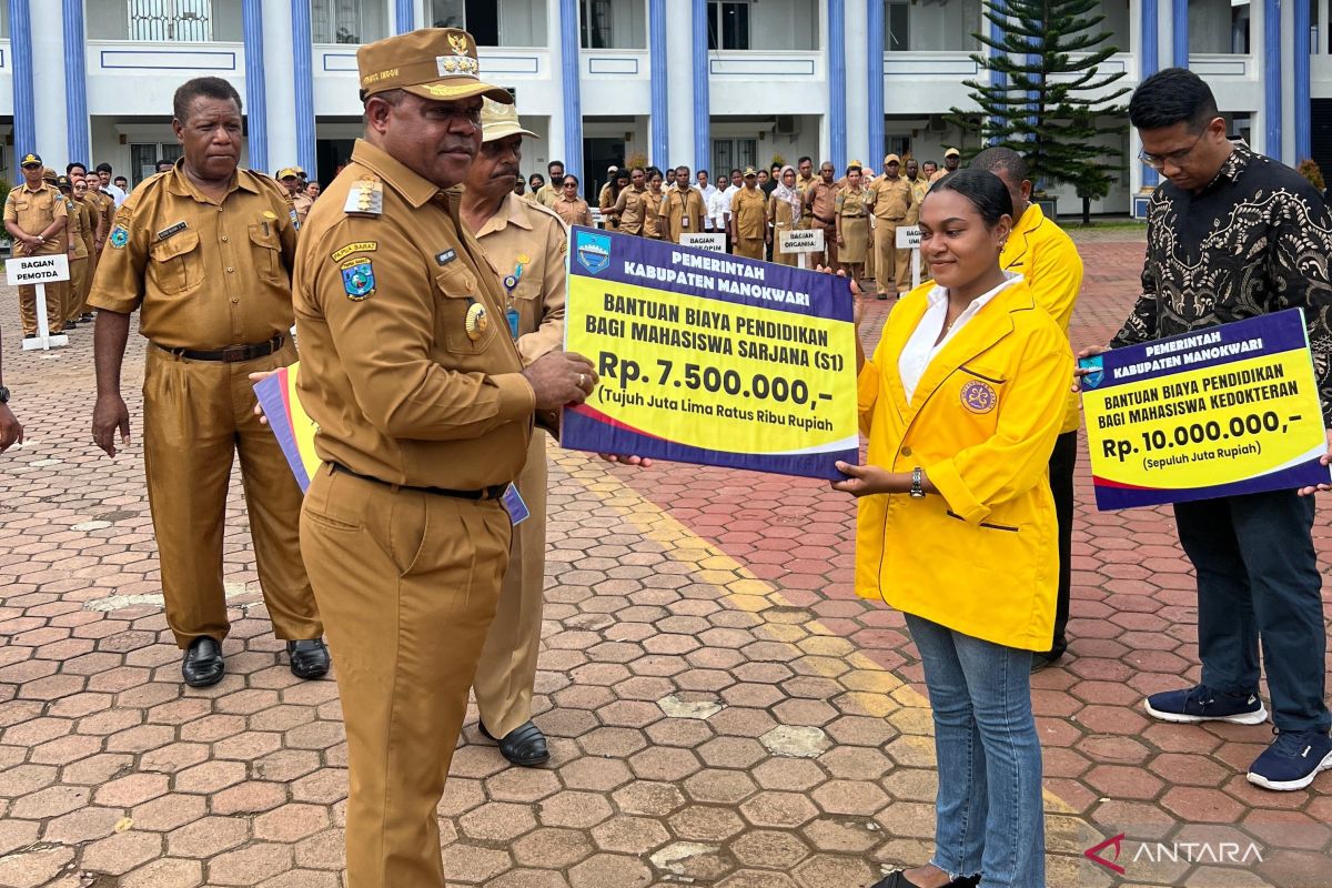 Pemkab Manokwari gelontorkan Rp4,5 miliar bantu pendidikan 494 mahasiswa