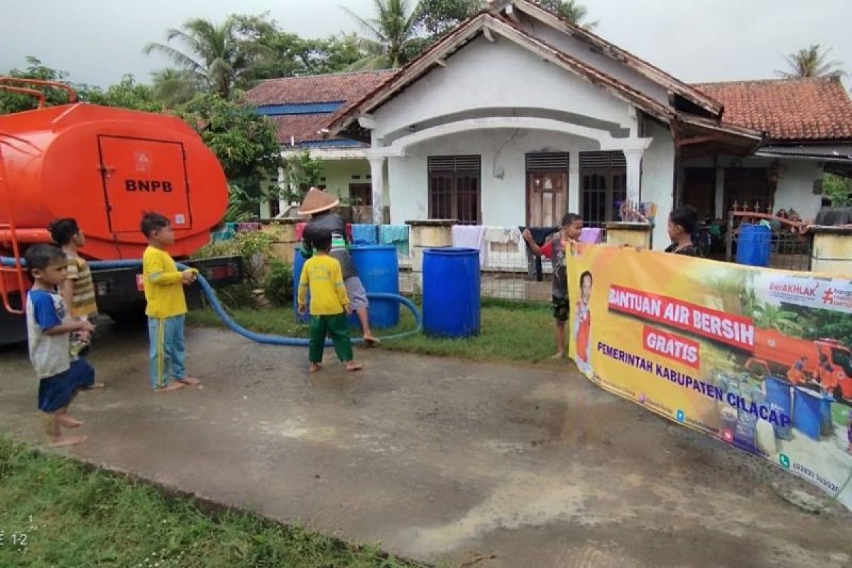 BPBD  Cilacap kembali salurkan bantuan air bersih