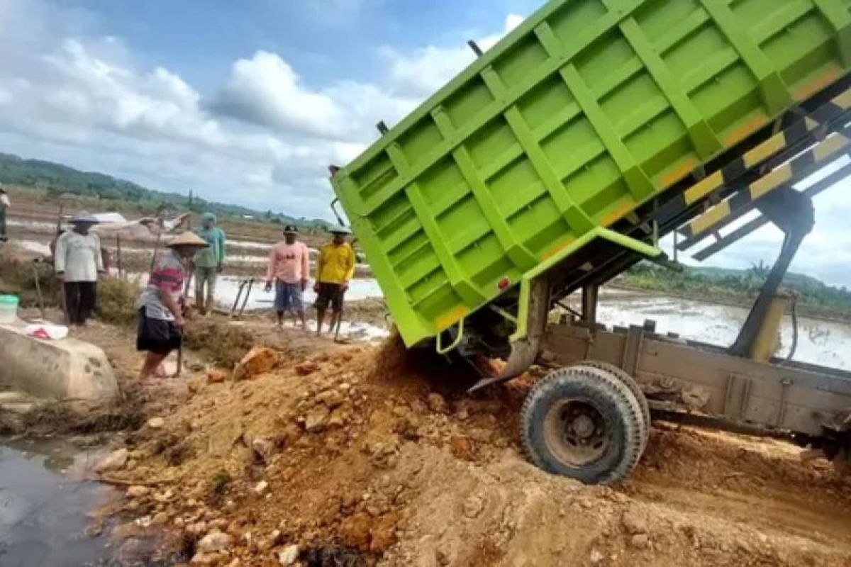 Kodim-Pemkab Kukar tingkatkan jalan pertanian untuk  suplai pangan IKN