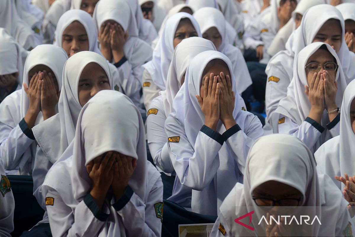 FOTO - Doa bersama pelajar untuk Palestina di Aceh