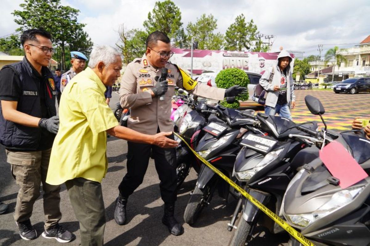 Polres menyita 21 sepeda motor hasil curian di Tasikmalaya