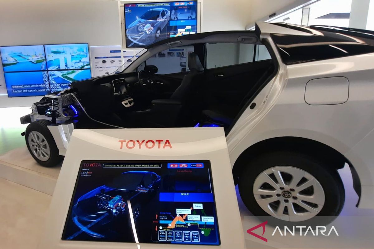 Toyota menghadirkan xEv Center sebagai pusat informasi kendaraan elektrik