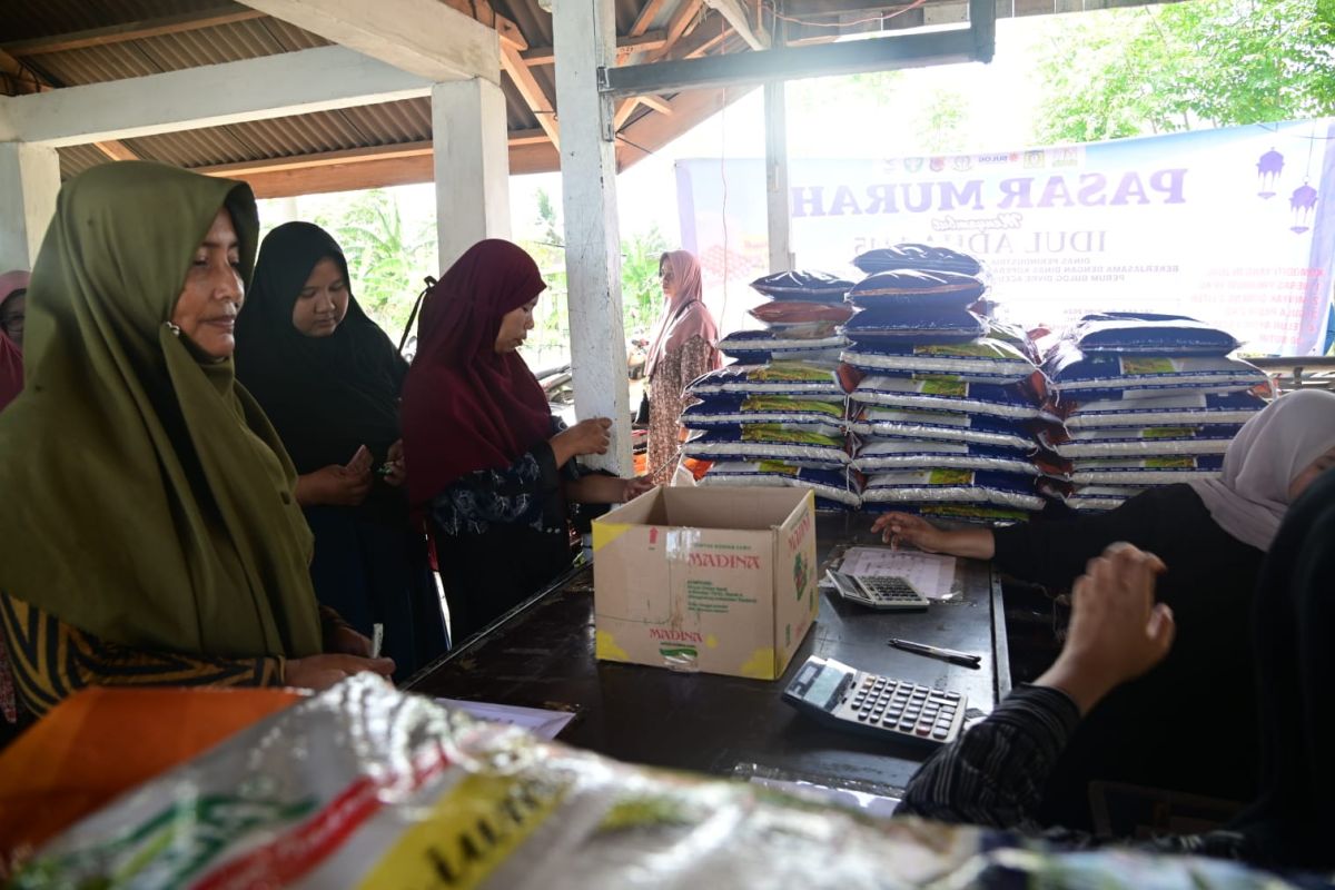 Pemkab Aceh Besar gelar pasar murah jelang Idul Adha di tiga lokasi
