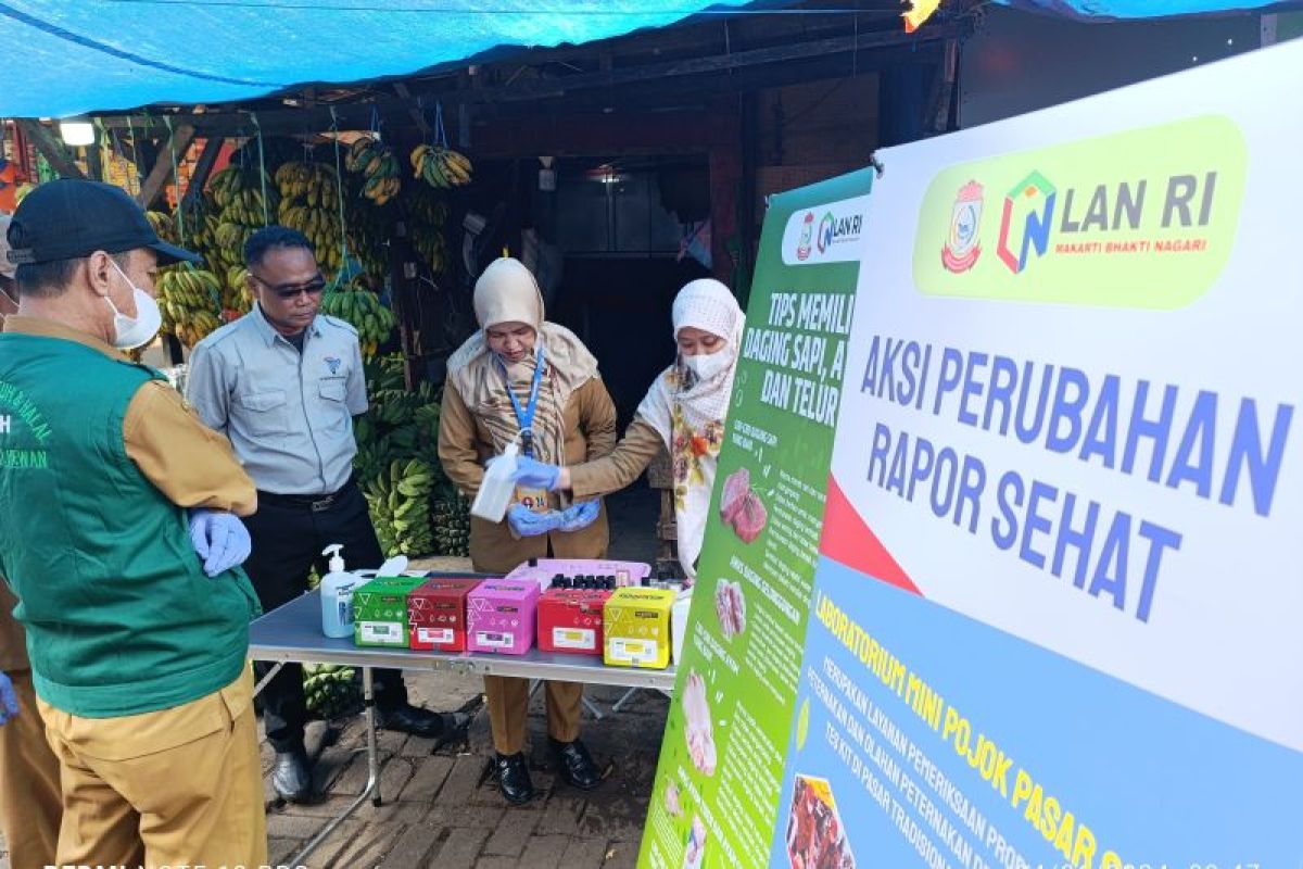 Perumda Pasar Karya dan Tim DP2 Makassar periksa produk pangan olahan