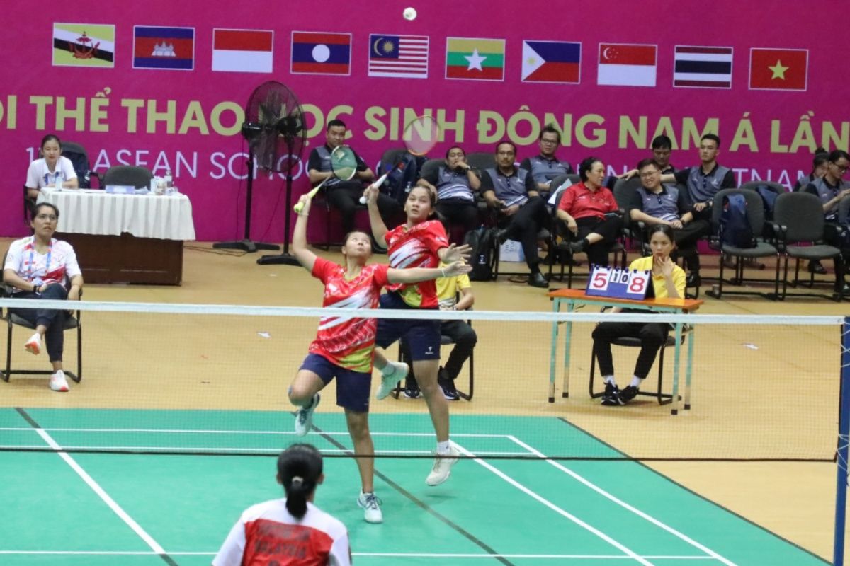 Tim bulu tangkis beregu putri Indonesia sumbang medali perak di ASG