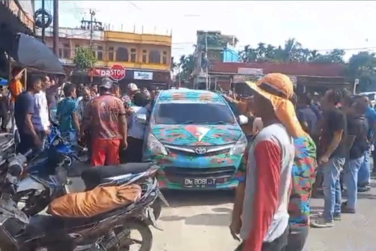 Bentrok buruh, polisi hentikan aktivitas bongkar muat di Perawang