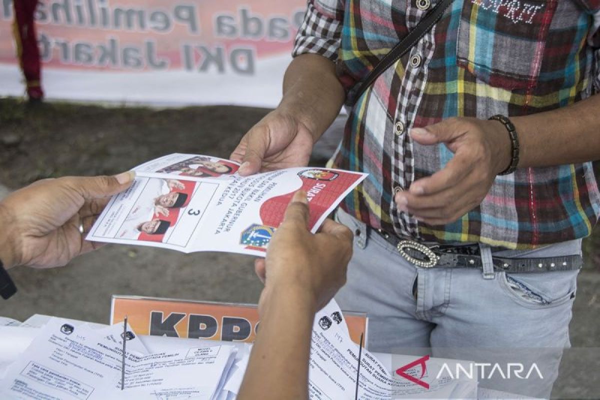 DPR to revise law to reset age limits for regional head candidates