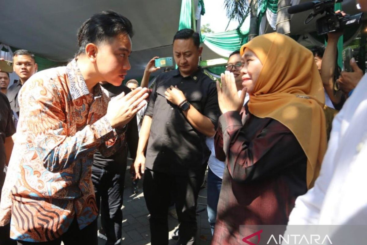 Gibran bersilaturahim ke kediaman Khofifah di Surabaya