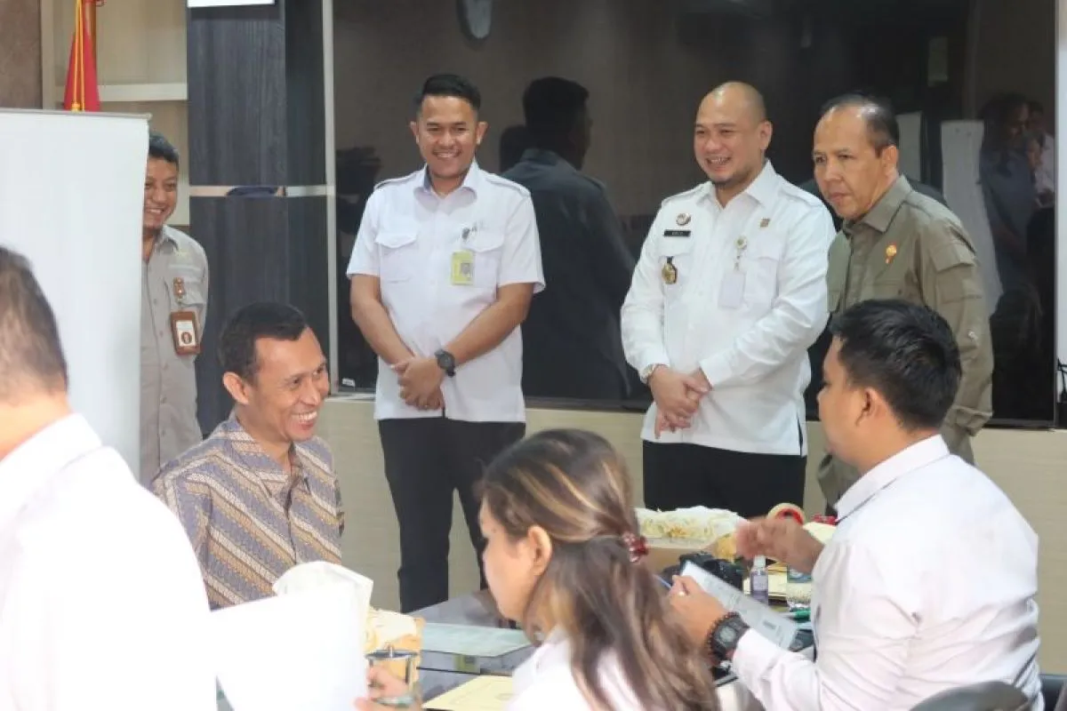 Imigrasi berikan layanan Eazy Passport di Sekmil Presiden