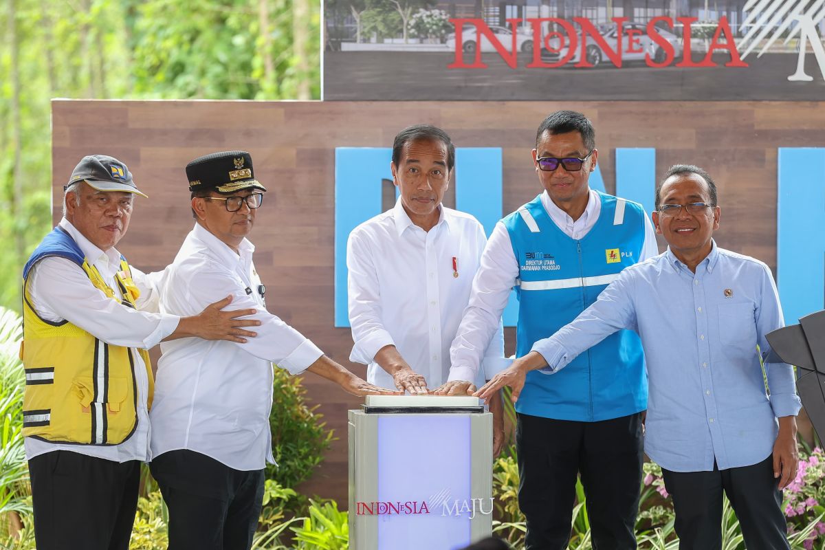 Presiden Jokowi tandai pembangunan PLN Hub, pusat ekosistem transisi energi dan layanan digital di IKN