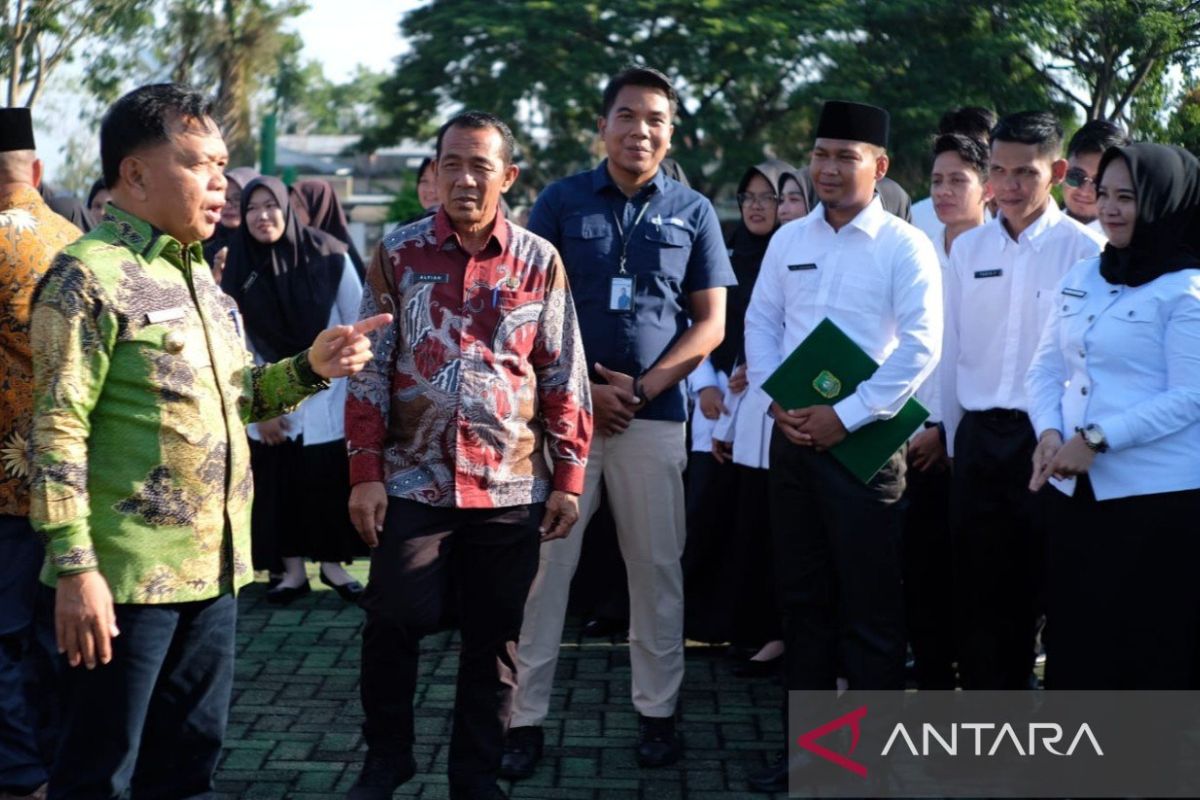 Ratusan PPPK guru dan nakes di Meranti terima SK pengangkatan