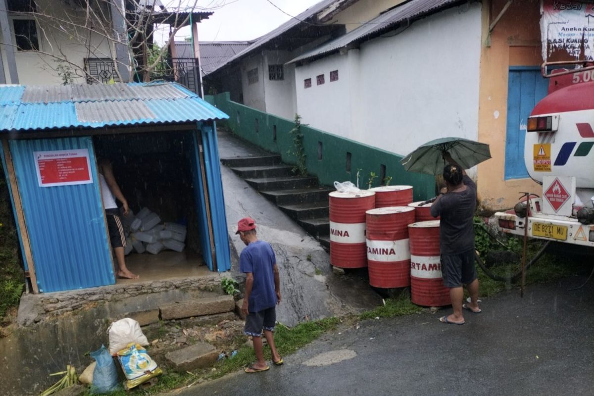 Pertamina pastikan  penyaluran minyak tanah di Ambon normal