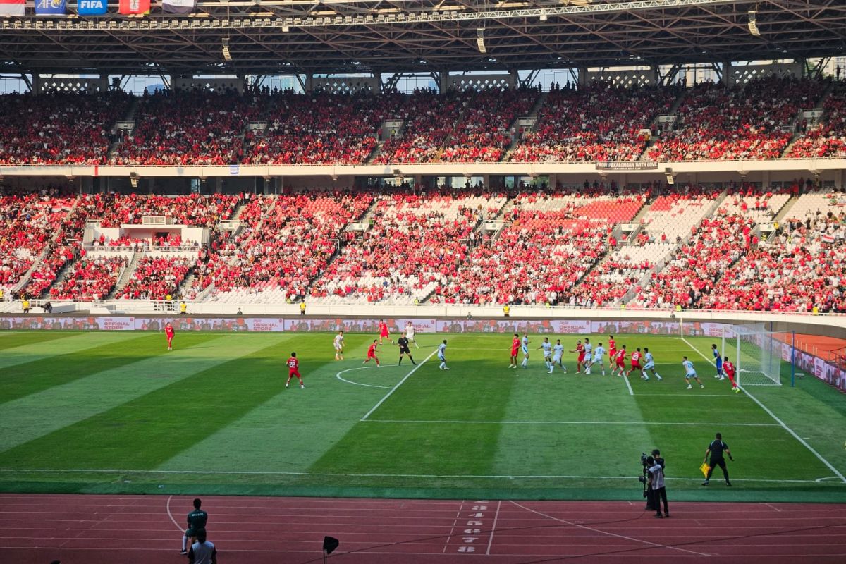 Timnas Indonesia lawan Irak sama kuat 0-0 di babak pertama