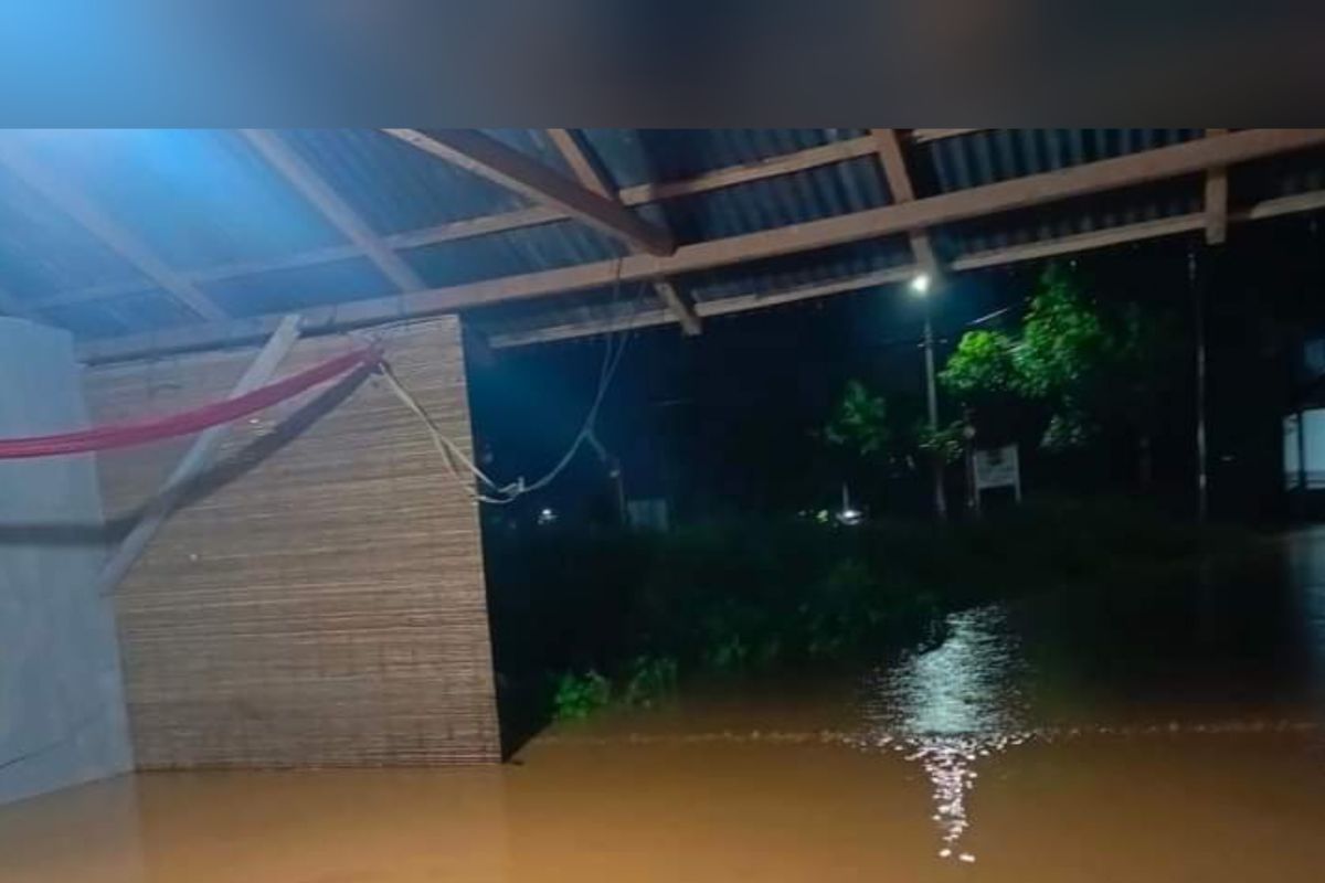 Hujan deras sebabkan banjir di Desa Soyowan-Minahasa Tenggara