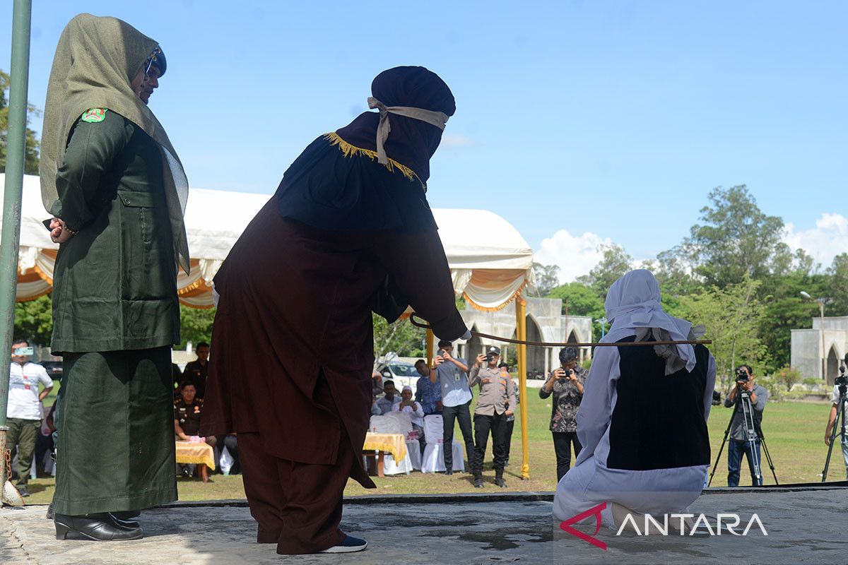 FOTO - Hukuman cambuk untuk terpidana pelanggaran syariat