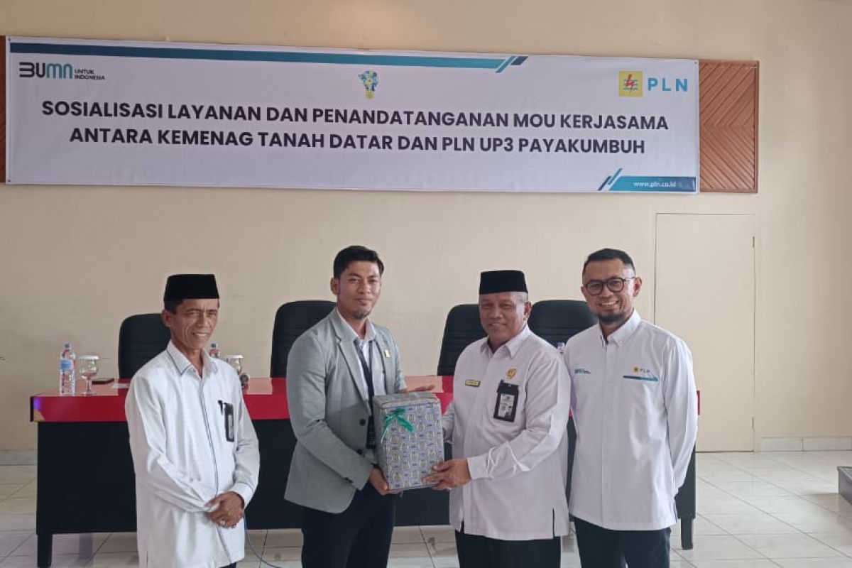 Pesta lebih efisien, PLN dan Kemenag Tanah Datar teken MoU