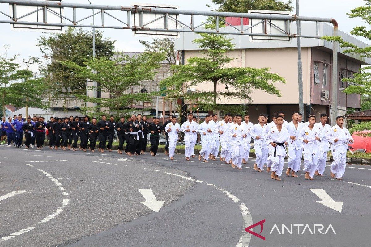 Lanudsri lakukan pembinaan personel melalui latihan bela diri