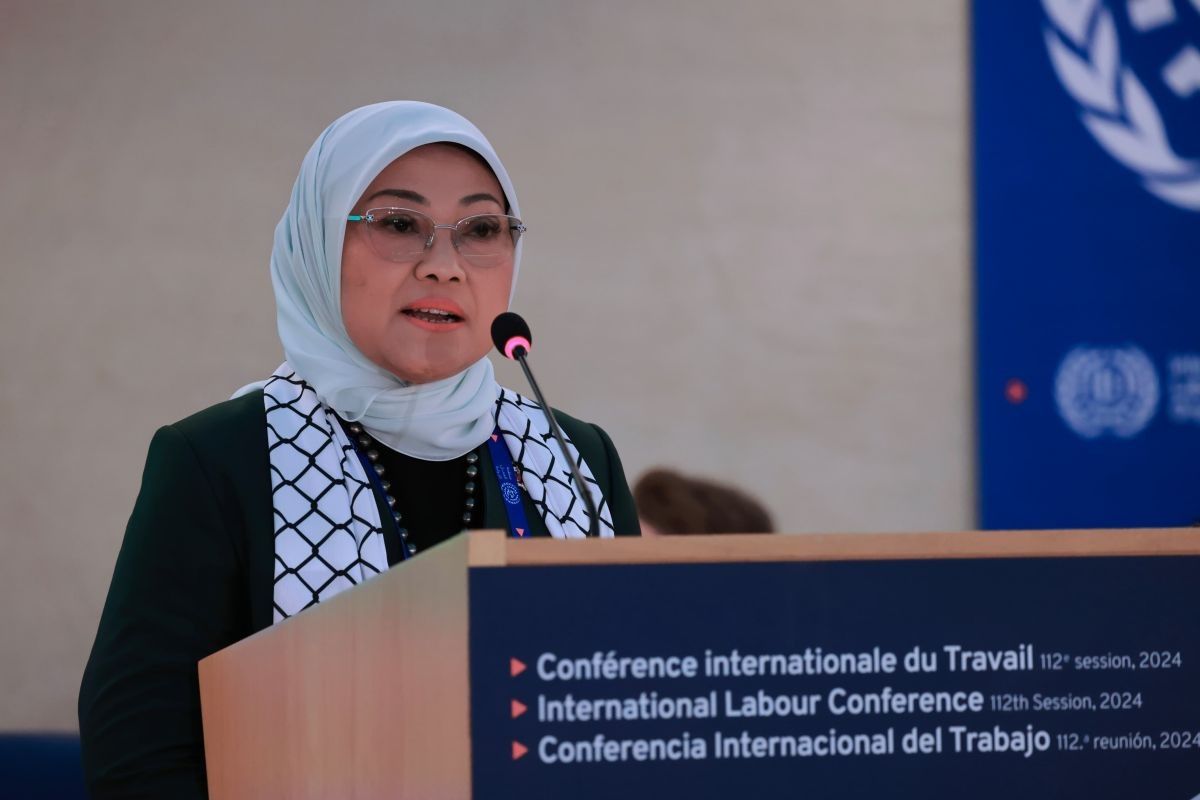 Menaker Ida Fauziyah serukan atensi khusus terhadap kondisi pekerja di Palestina