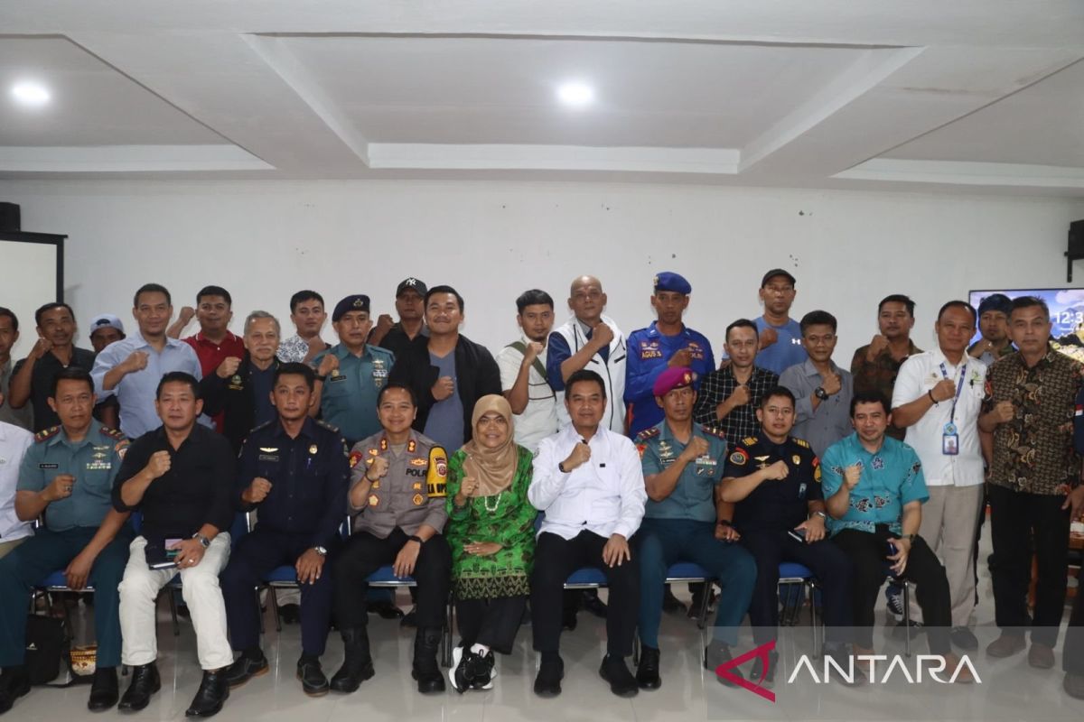 Polres dan Diskan Sukabumi berikan edukasi nelayan soal penangkapan lobster