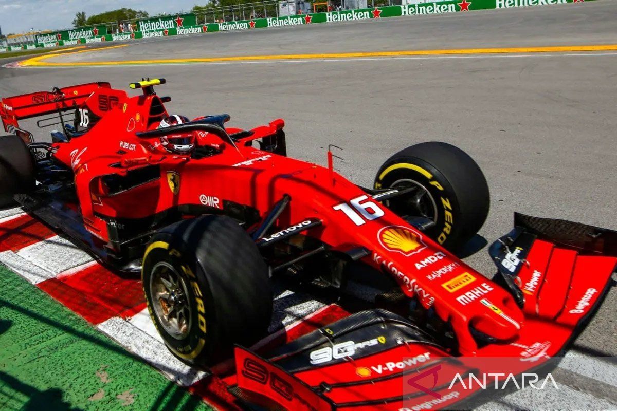 Leclerc salip Piastri untuk rebut pole position di GP Azerbaijan