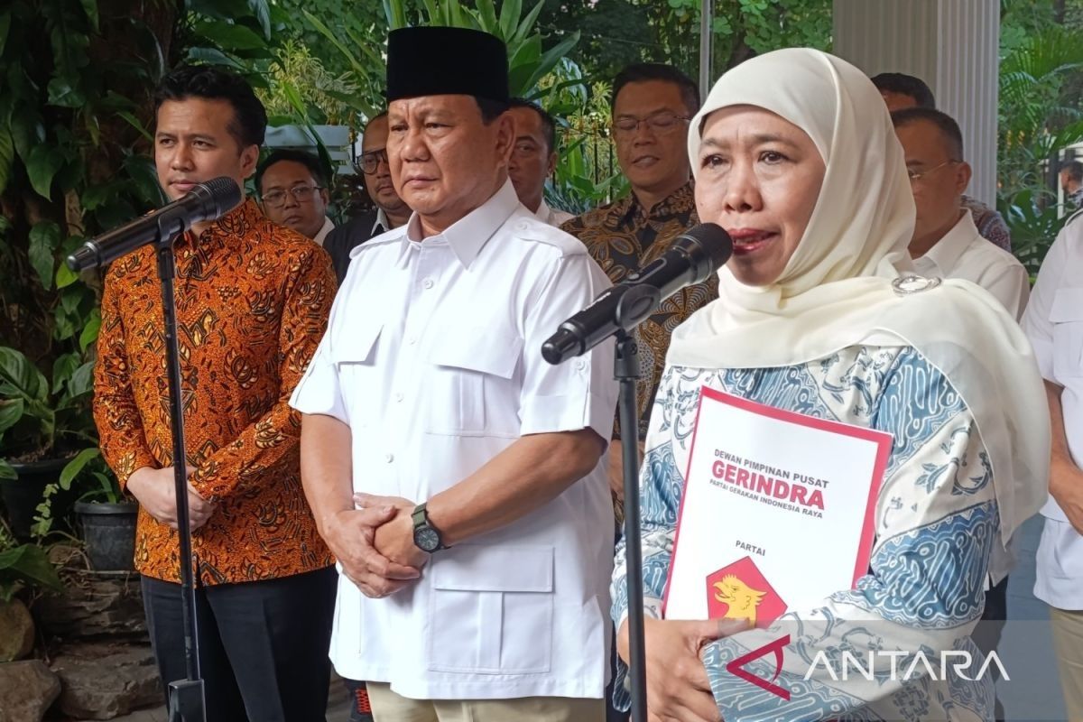 Kemarin, Pasangan Khofifah-Emil dijagokan di Jatim sampai Kaesang di Jakarta