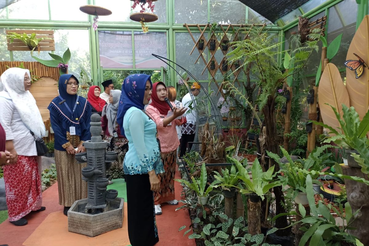 DLH Semarang  kembangkan Taman Anggrek untuk sarana edukasi