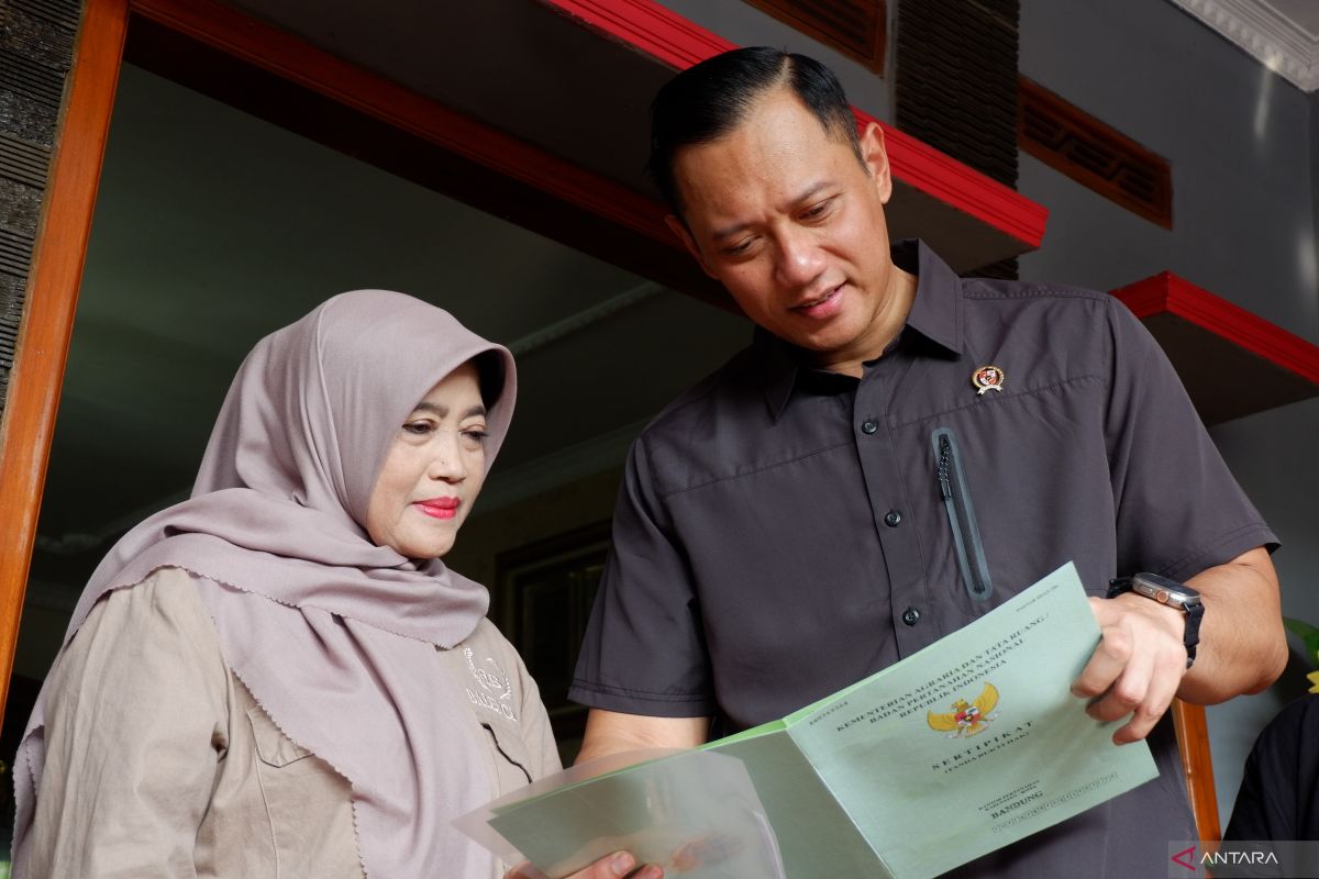 Minister AHY touts land registration success under Jokowi's leadership