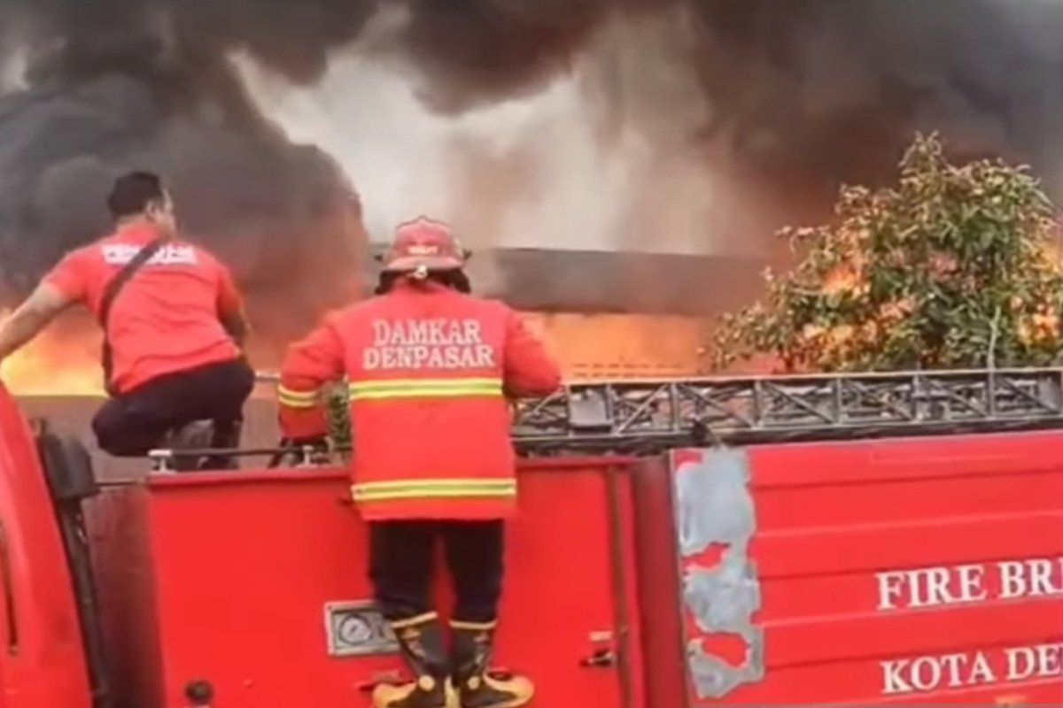 Pertamina sebut gudang LPG yang terbakar di Denpasar diduga tempat pengoplosan