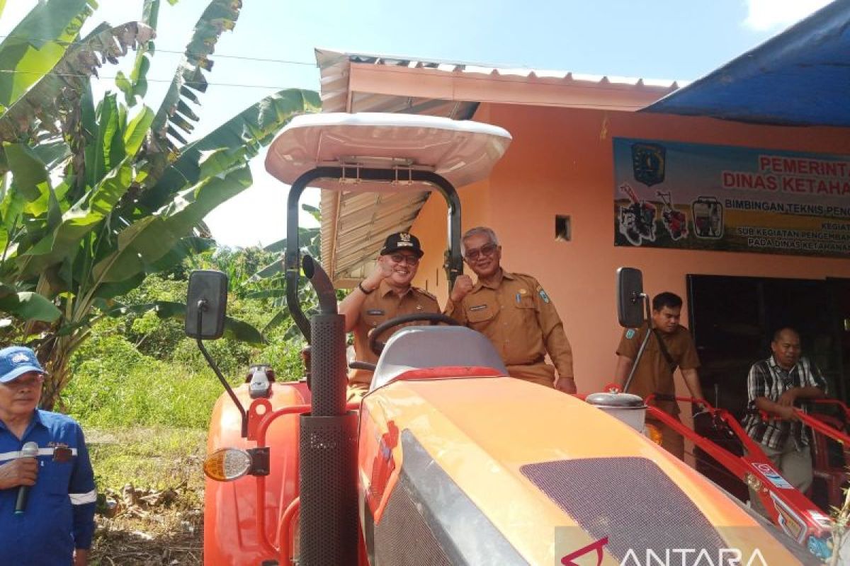 Belitung terima bantuan alat dan mesin pertanian dari Kementan RI