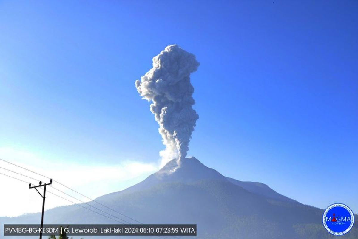 Gunung Lewotobi Laki-laki di NTT naik status jadi Siaga