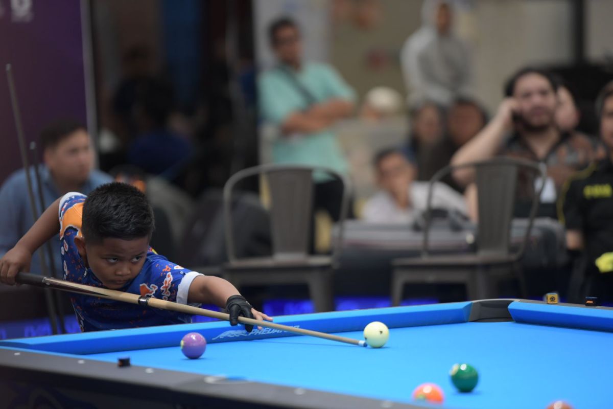 Indonesian Sports Minister eyes billiard halls for talent development