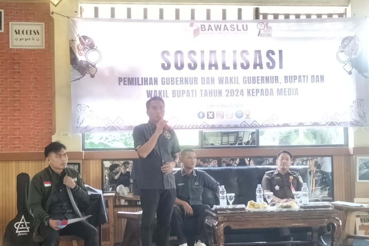 Media massa di Bawaslu Lampung Selatan diajak awasi Pilkada 2024