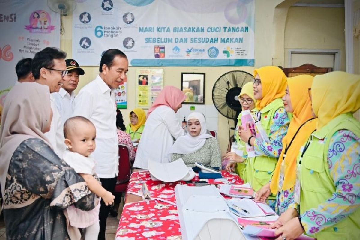Presiden Jokowi tinjau Gerakan Intervensi Serentak Cegah Stunting di Bogor
