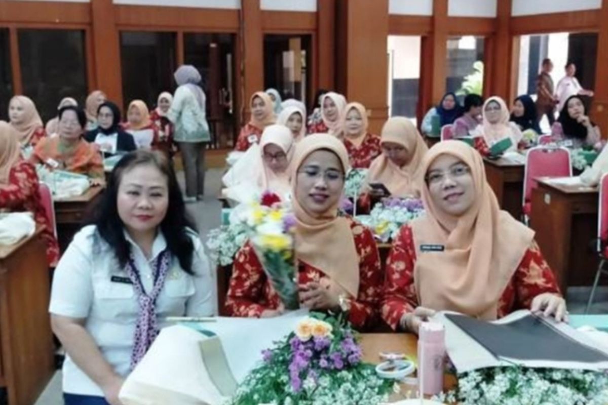 Anggota DWP Jakbar dapat pelatihan untuk tambah keahlian