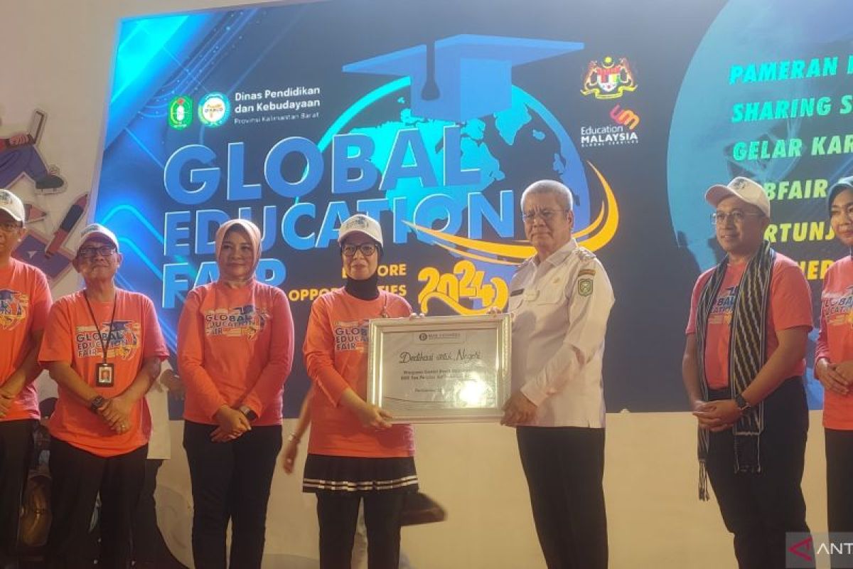 Disdikbud Kalbar menggelar Global Education Fair 2024