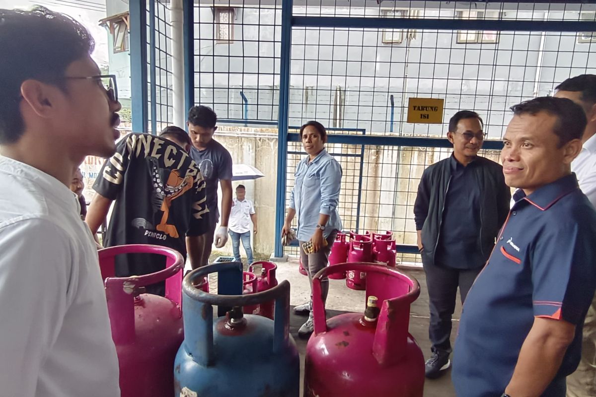 Pertamina Patra  Niaga inspeksi penyaluran BBM di Ambon