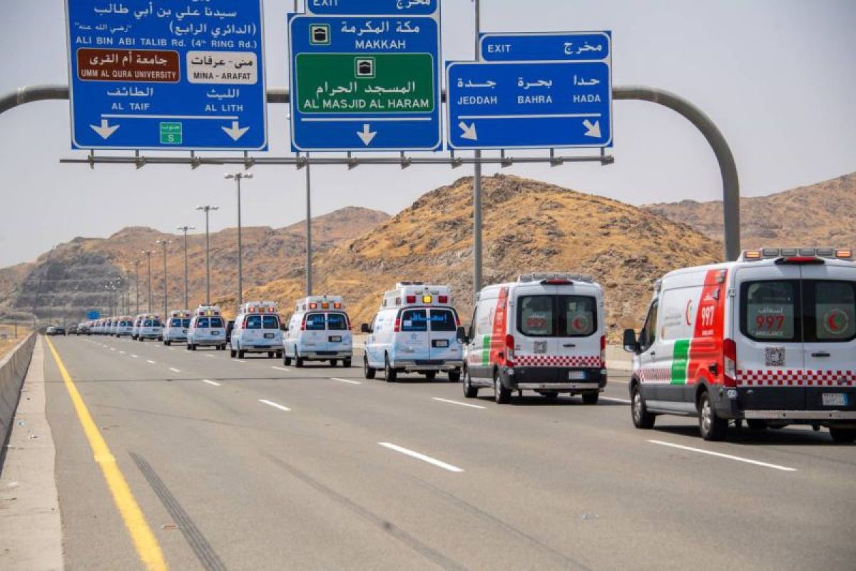 Konvoi ambulans angkut 17 jamaah rawat inap dari Madinah ke Tanah Suci