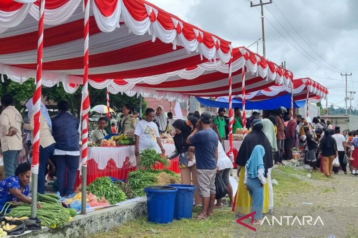 DPPKP Manokwari gelar pasar murah tekan laju inflasi