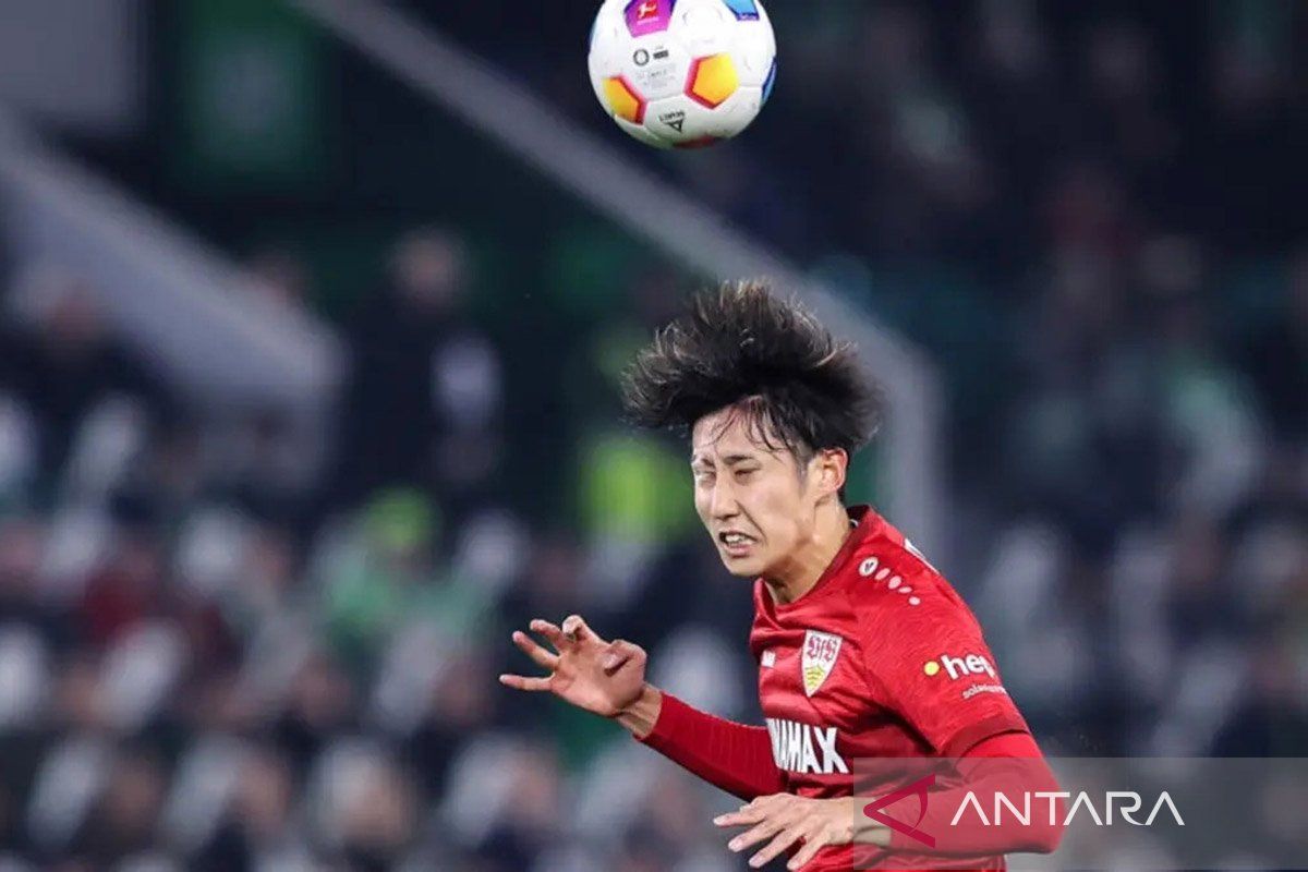 Hiroki Ito masih harus tunda lakukan debut untuk Bayern Munich