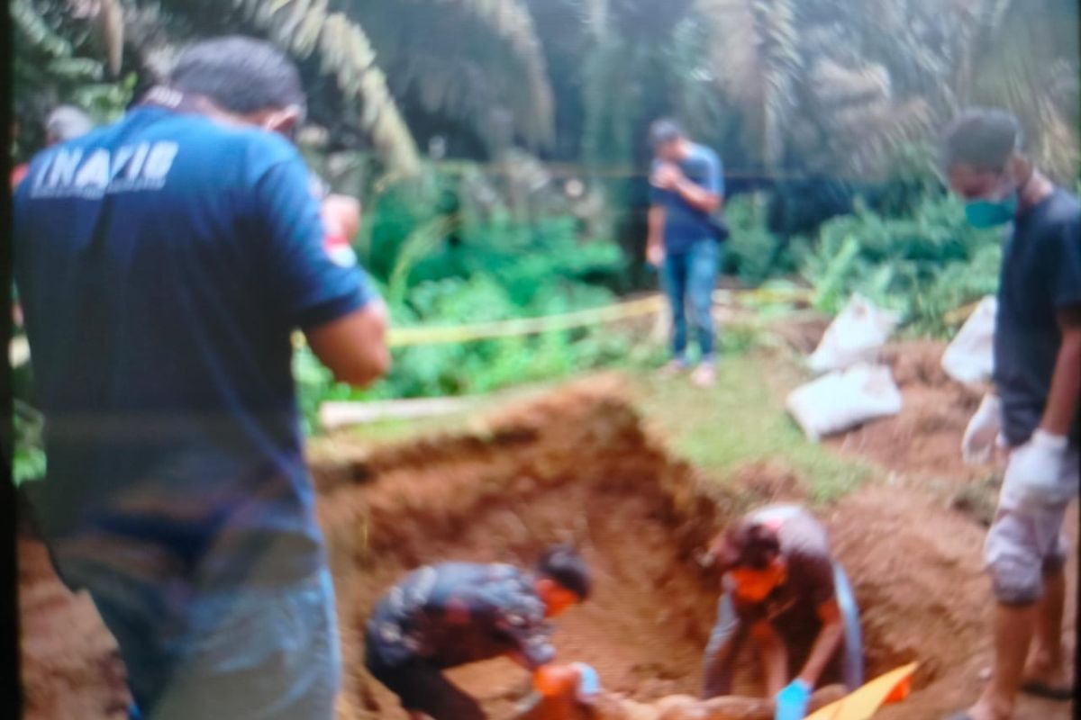 Pencari brondolan sawit ditemukan meninggal di PT AMP Plantation Agam