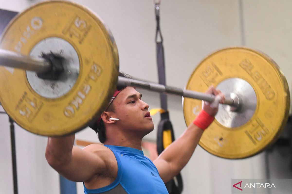 Rizki Juniansyah disegani para lifter di Olimpiade Paris