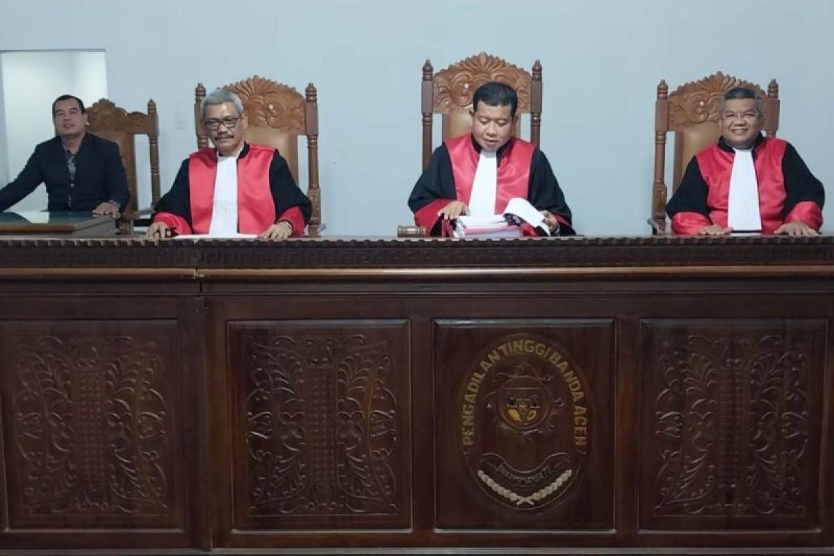 Pengadilan Tinggi perberat hukuman terdakwa korupsi dana desa